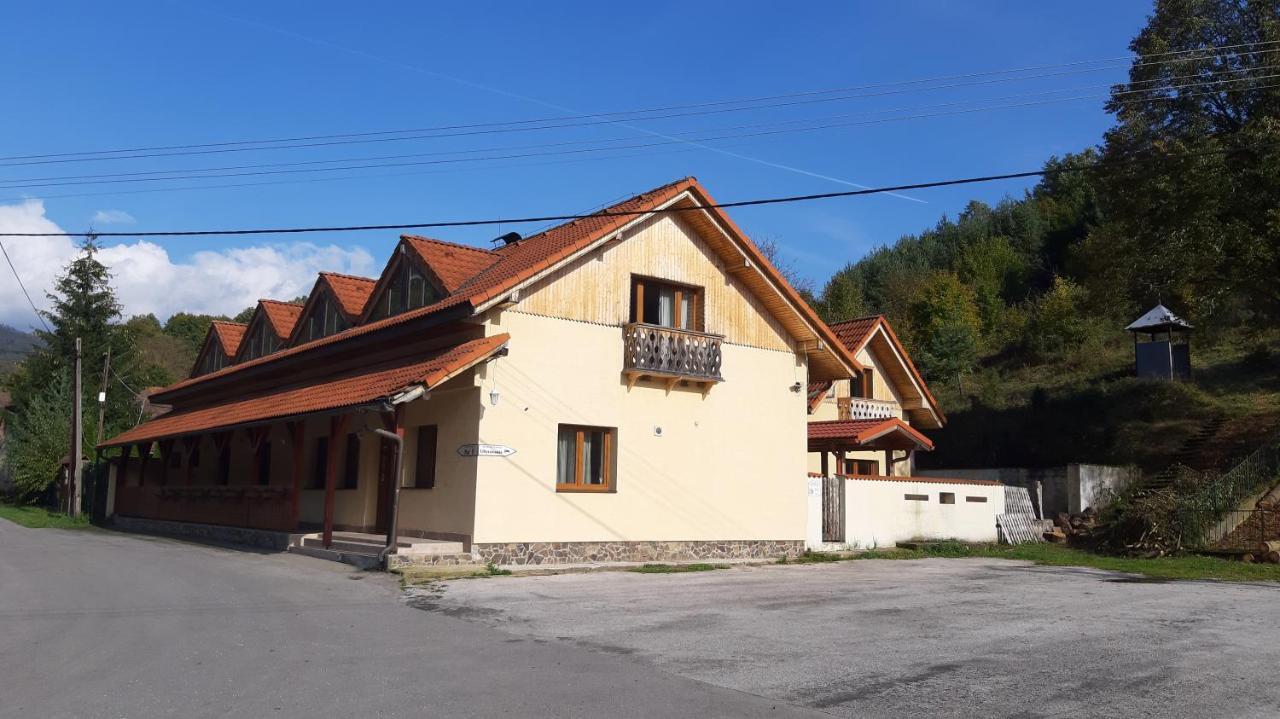 Penzion Pri Studnicke Omastina Exterior photo
